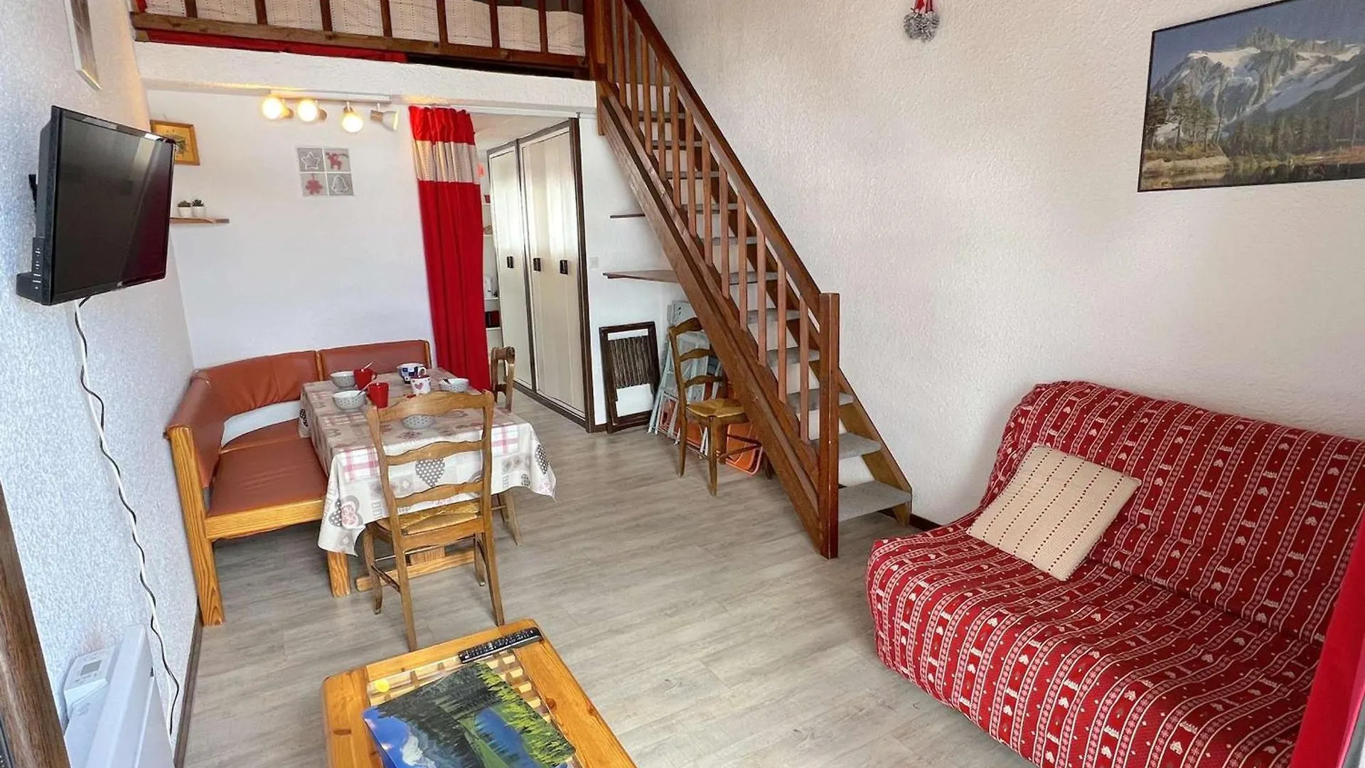 Studio Mezzanine + Garage, Les Saisies, 4 Pers - Fr-1-594-319 contacts